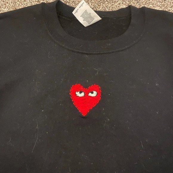 Heart embroidered crewneck - Picture 2 of 3